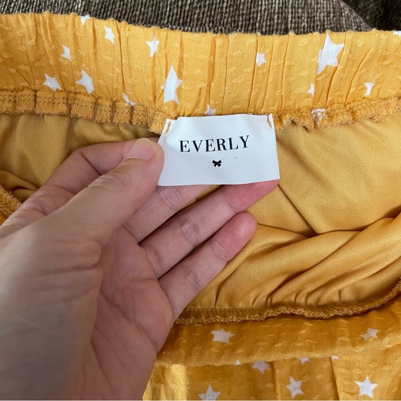 Everly Yellow Star Patterned Maxi Skirt - Picture 8 of 11